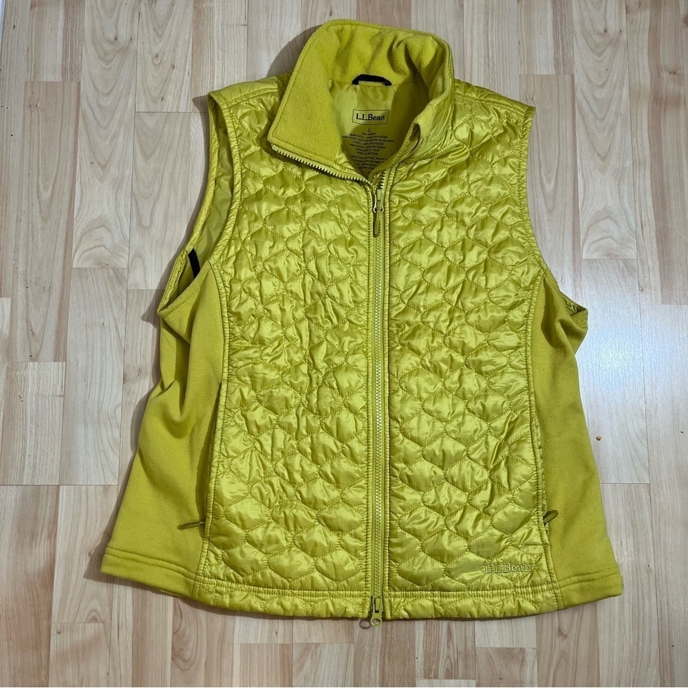 L.L. BEAN Quilted Mint Green Vest MEDIUM Fall Casual Fall Winter Outdoor Light L